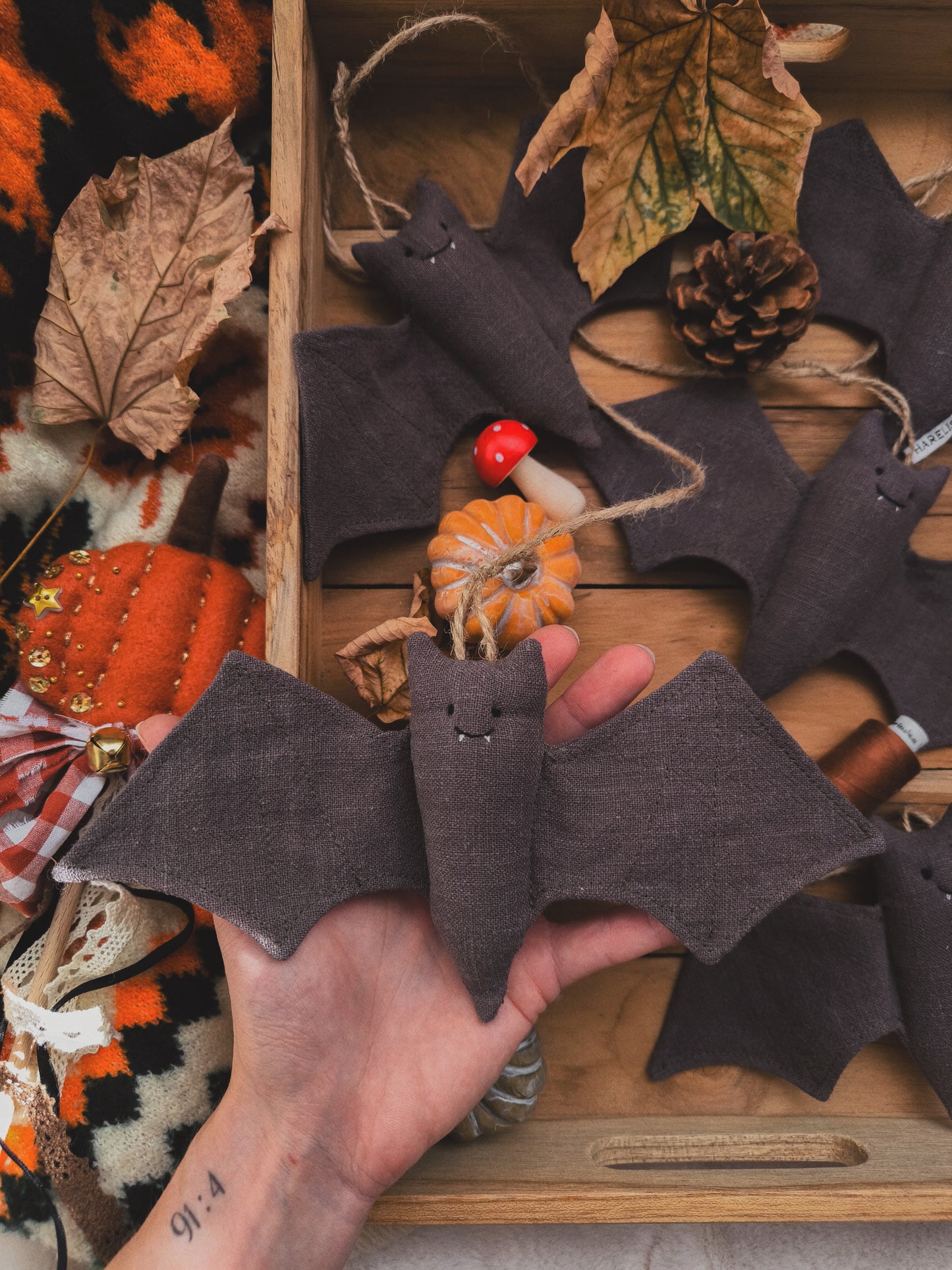 Garland with Linen Bats