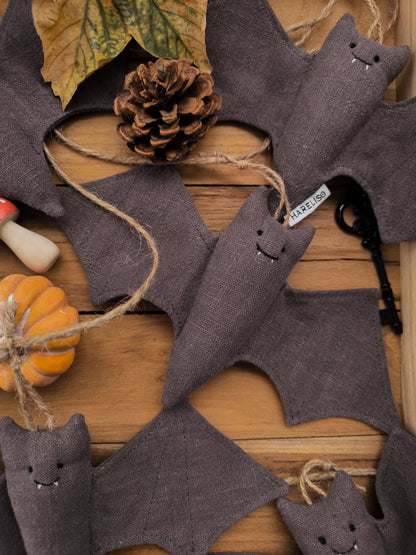 Garland with Linen Bats