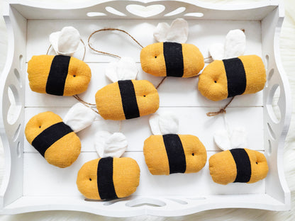 Linen Bees garland