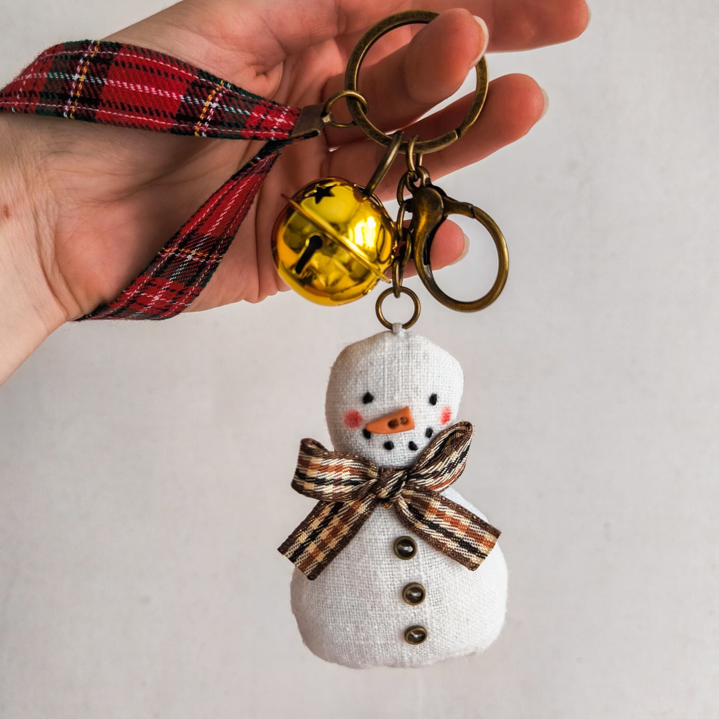 Christmas Keychain with Linen Snowman