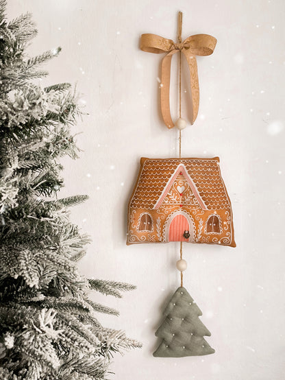 Christmas Wall Hanging Gingerbread House & Linen Tree