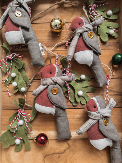 Birds & Mistletoe Garland