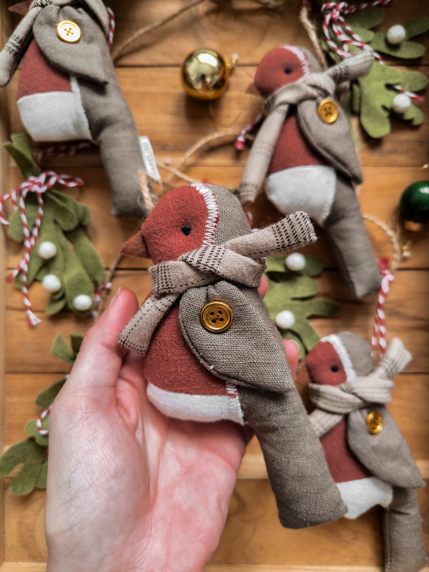 Birds & Mistletoe Garland