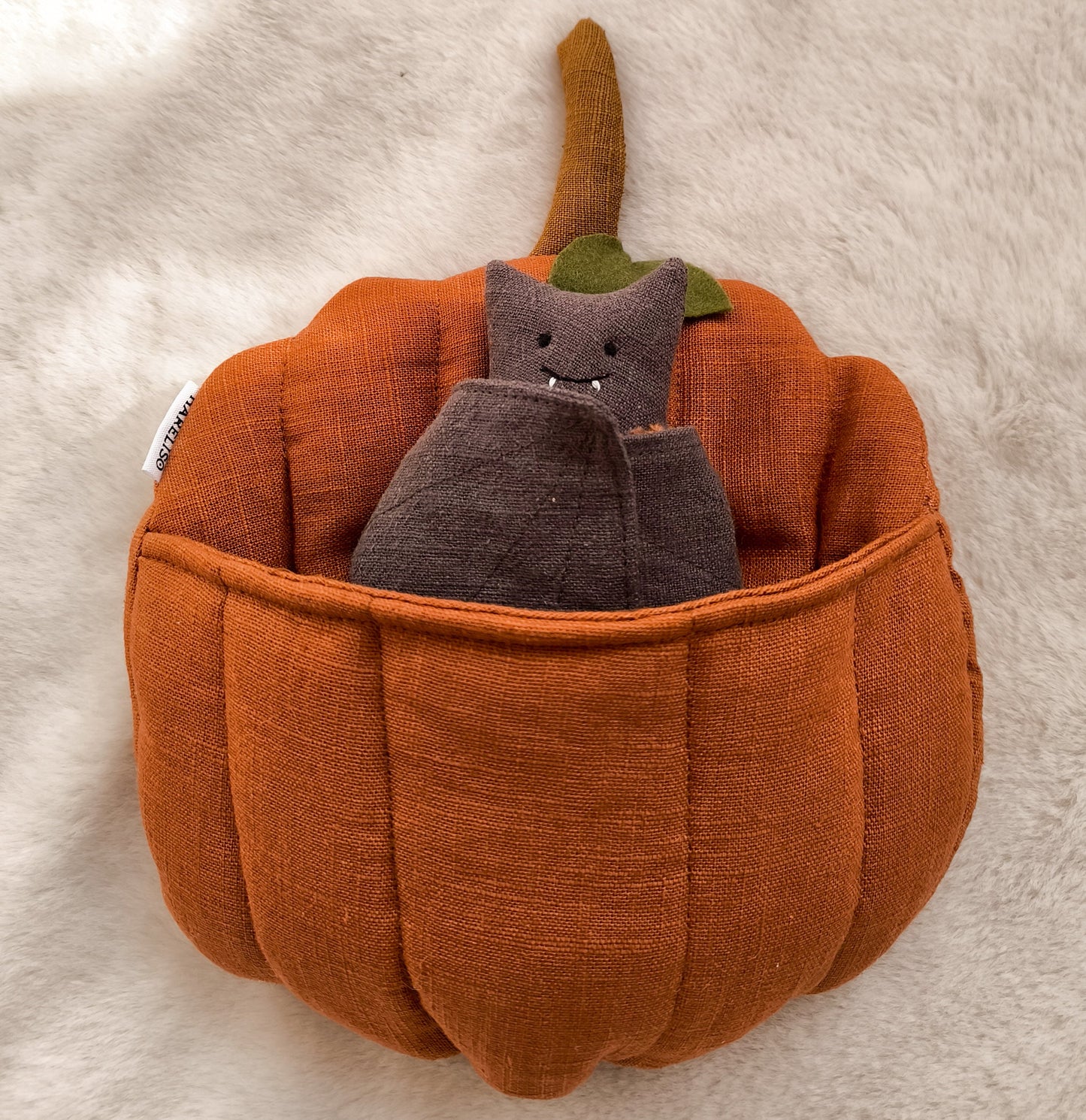 Linen Bat in Pumpkin Pocket