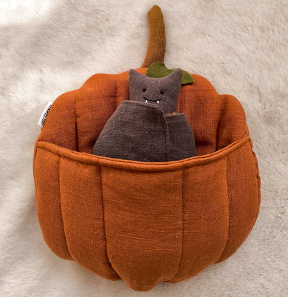 Linen Bat in Pumpkin Pocket