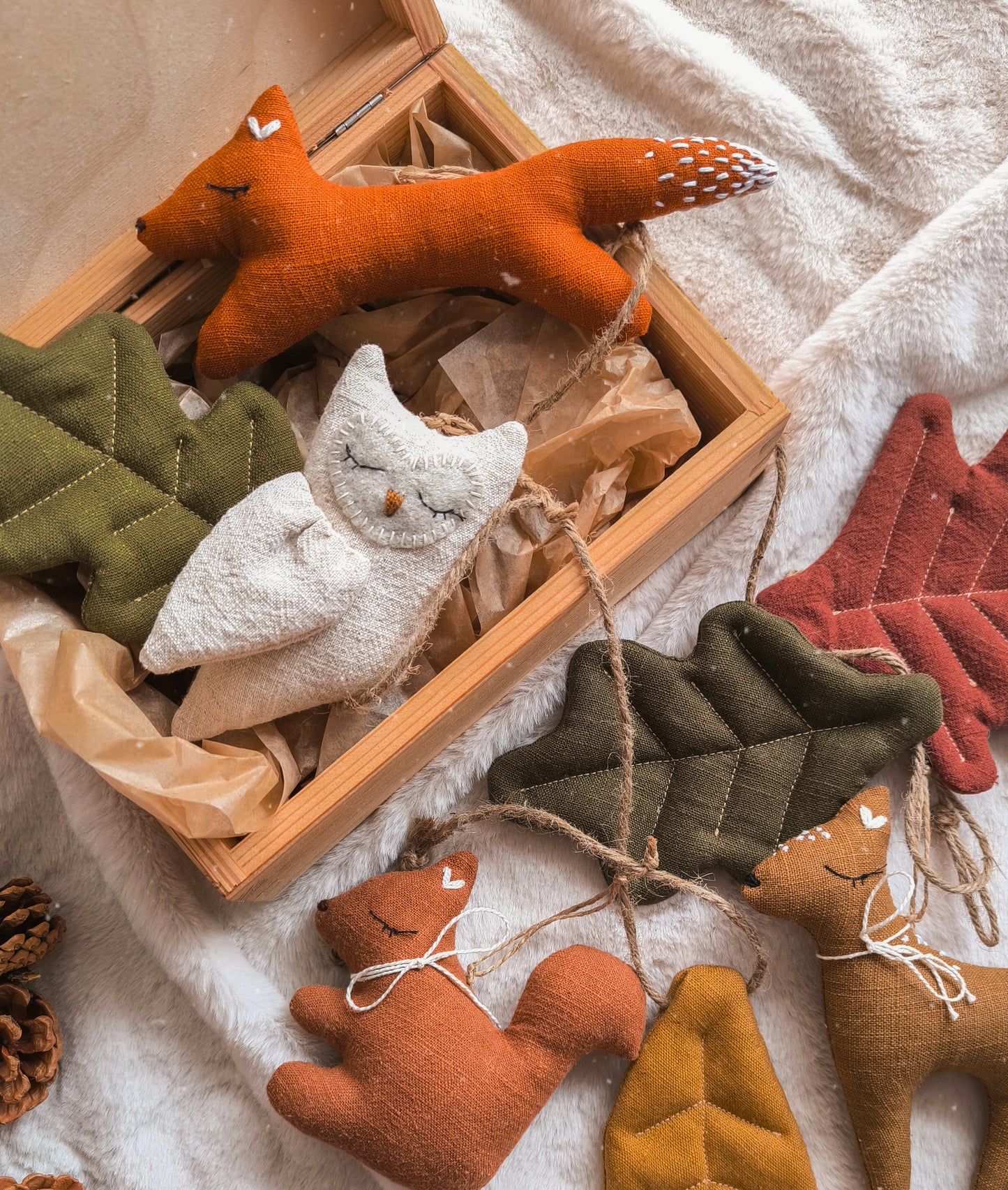 Woodland Animals Linen Garland – Fox, Deer, Owl & Autumn Leaves
