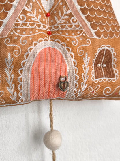 Christmas Wall Hanging Gingerbread House & Linen Tree