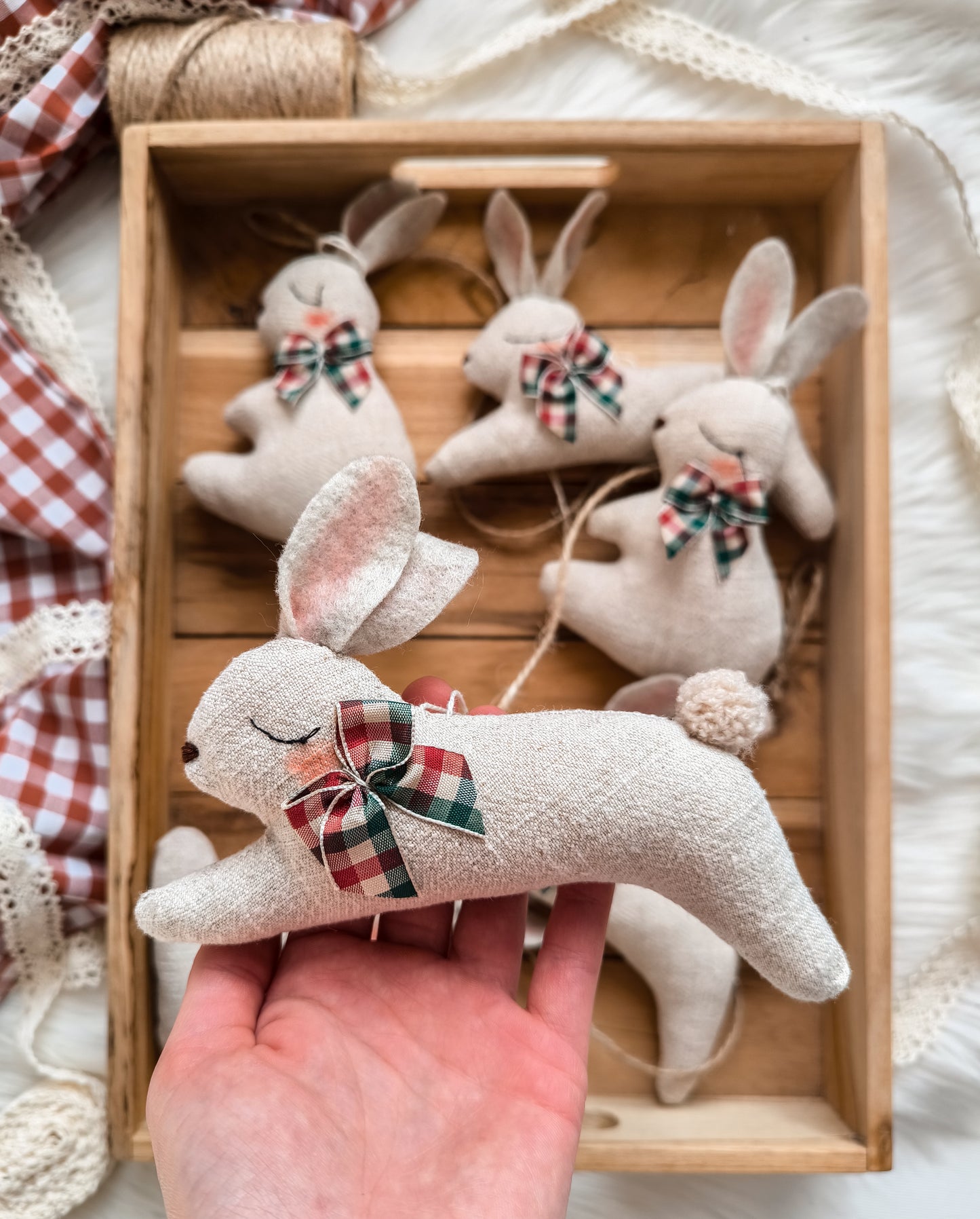 Linen Garland with Bunnies