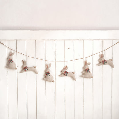 Linen Garland with Bunnies