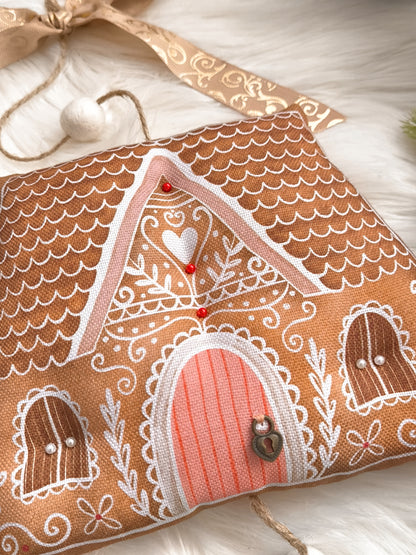 Christmas Wall Hanging Gingerbread House & Linen Tree